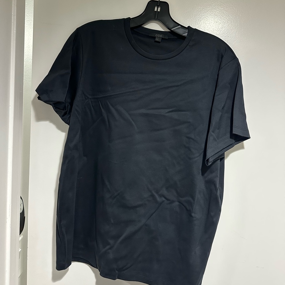 Cos black t shirt